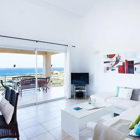 Sleeps 6 Pool Air Con Wifi 别墅